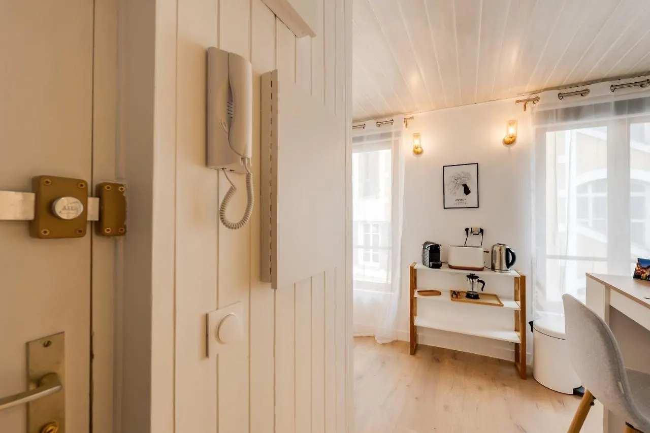 Studio Mont Blanc - For 2 People Apartment Annecy